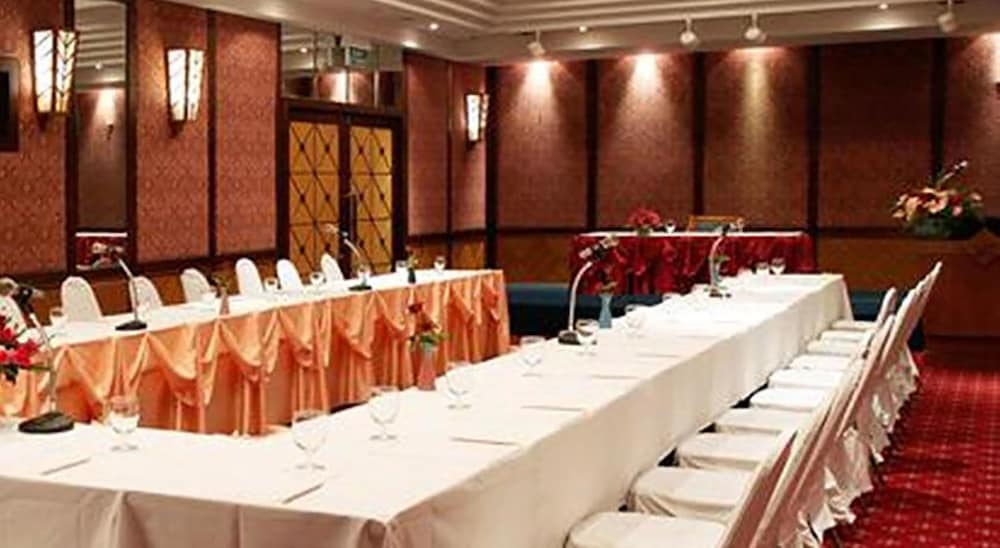 Фото Royal Lanna Hotel