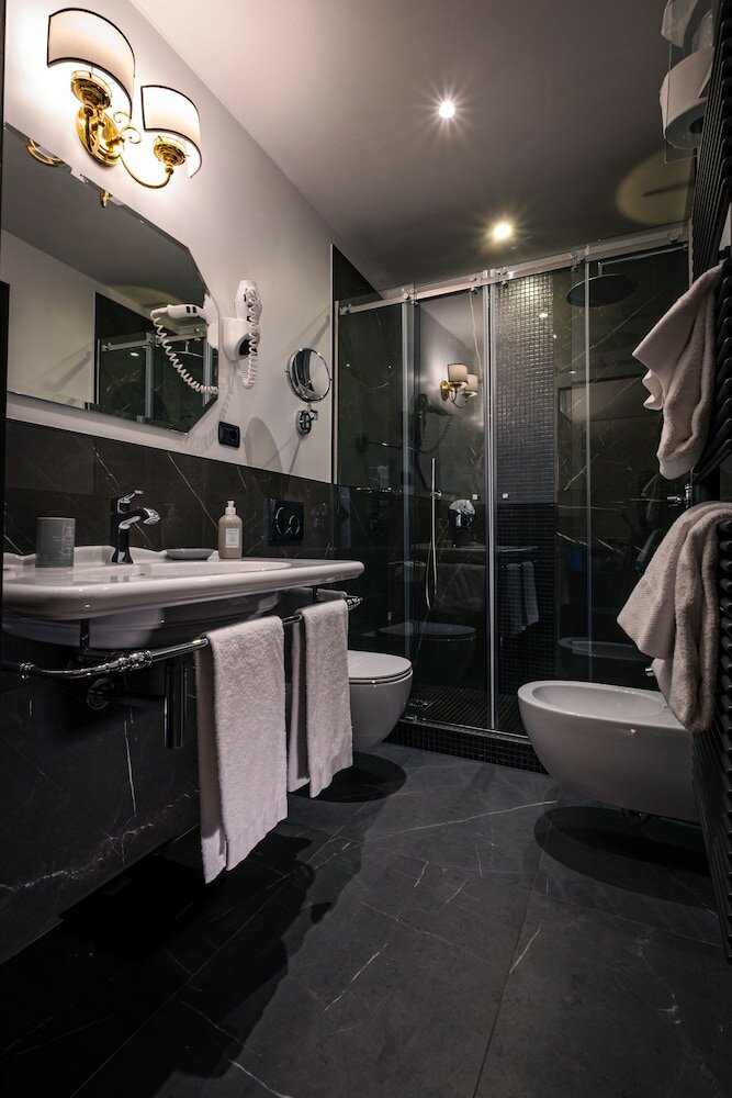 Фото Touring Hotel