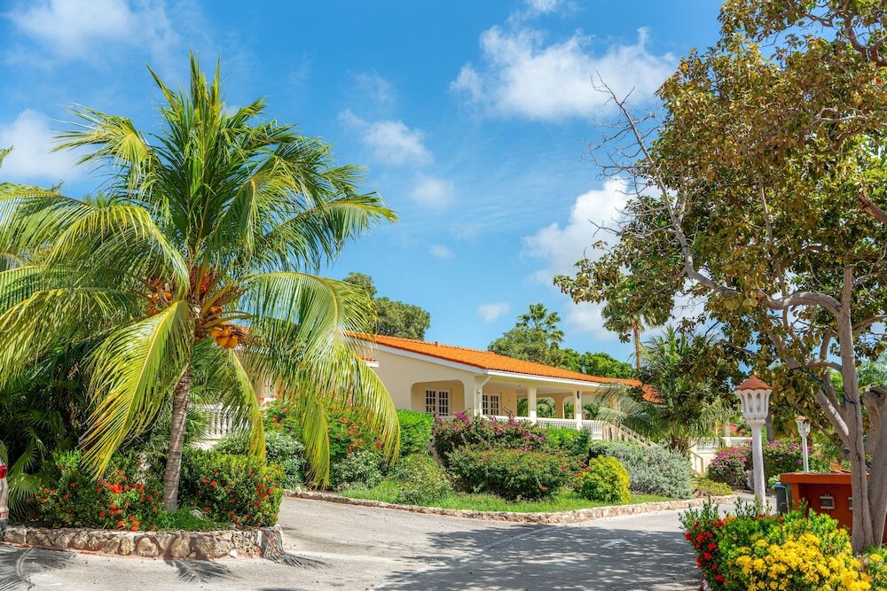 Фото Livingstone Jan Thiel Beach Resort