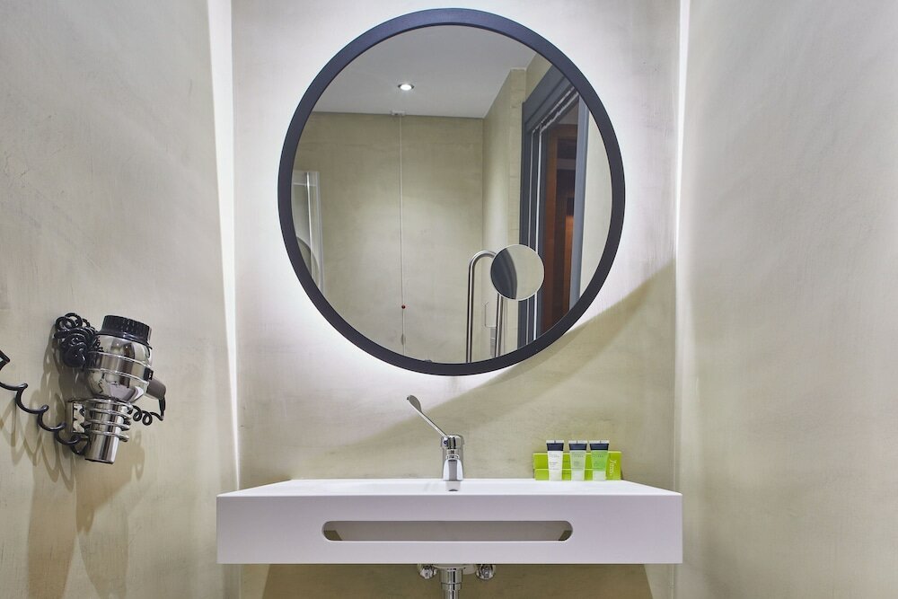 Фото Hotel Silken Coliseum