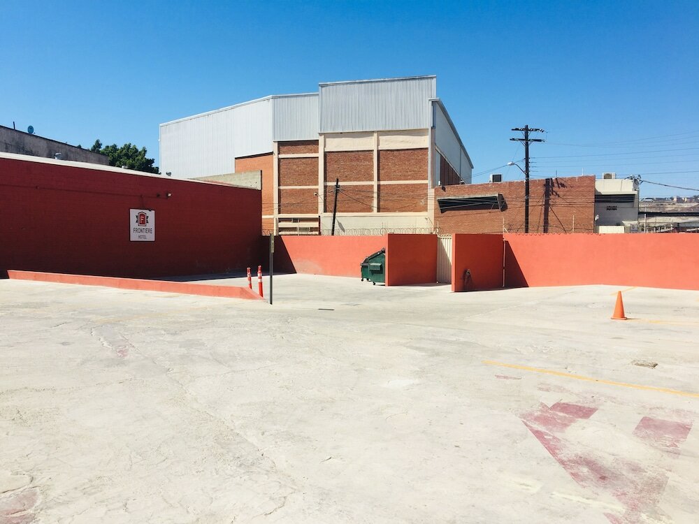 Фото Hotel Frontiere