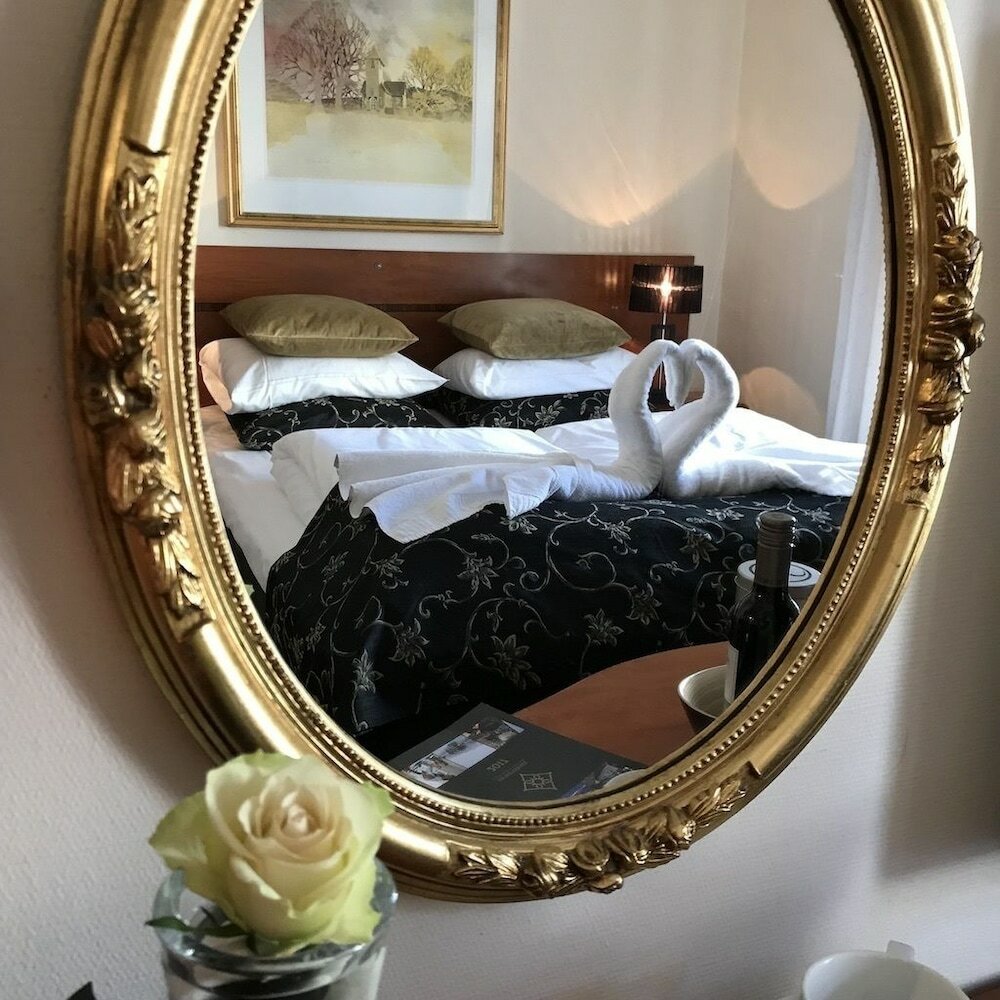 Фото Reenskaug Hotel