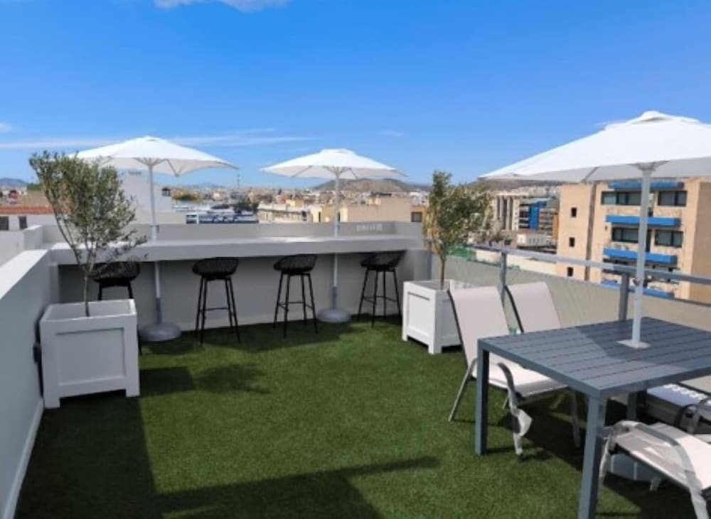 Фото Gallery Central Piraeus Port