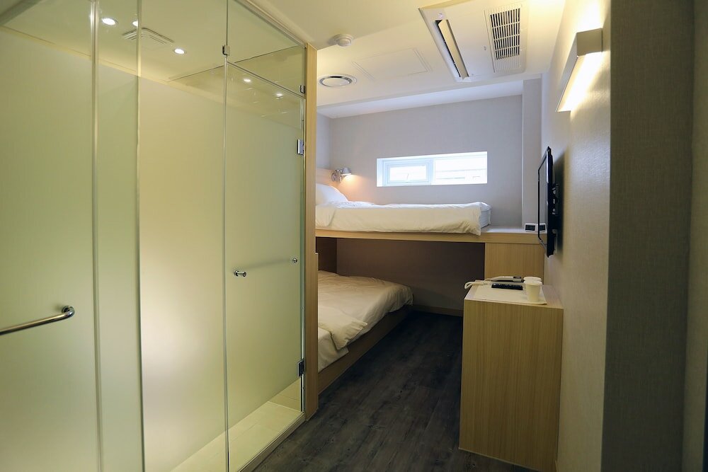 Фото Hotel 8 Hours