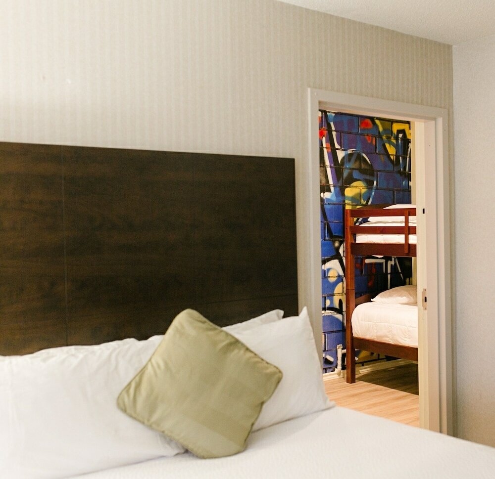 Фото Victoria Inn Hotel & Convention Centre Brandon