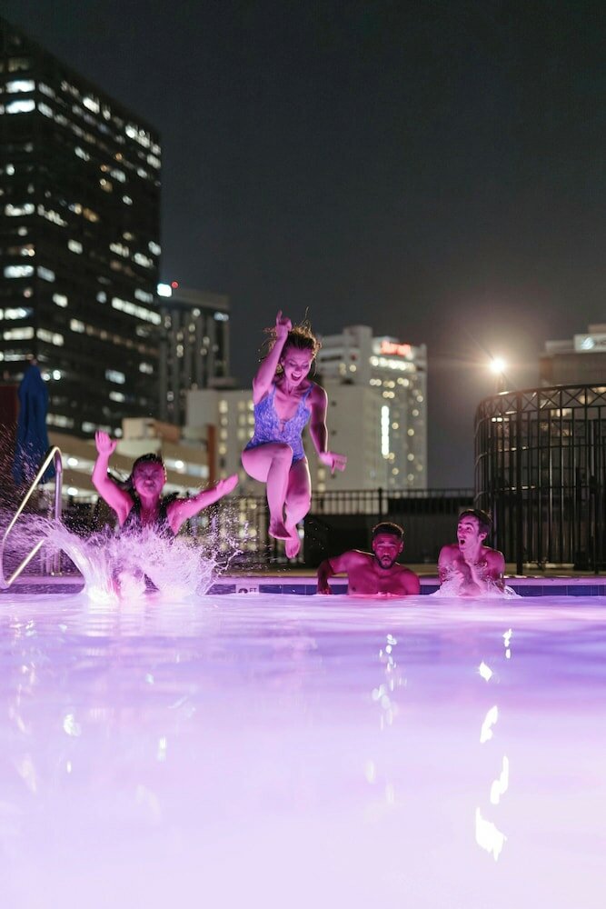 Фото Renaissance New Orleans Arts Warehouse District Hotel