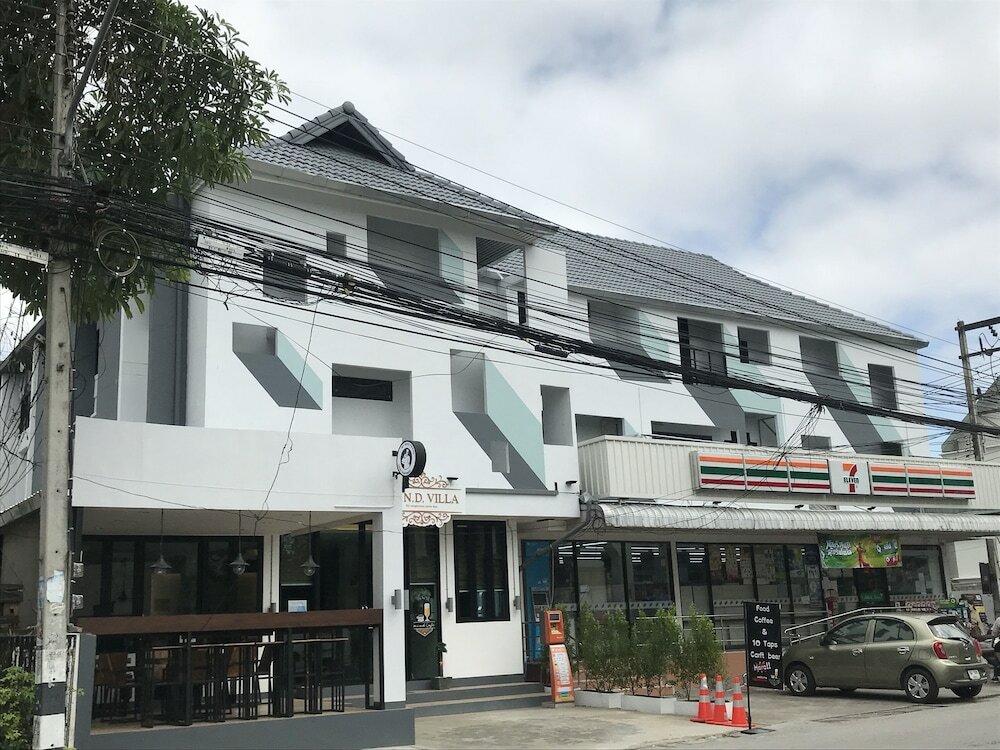 Фото отеля 2