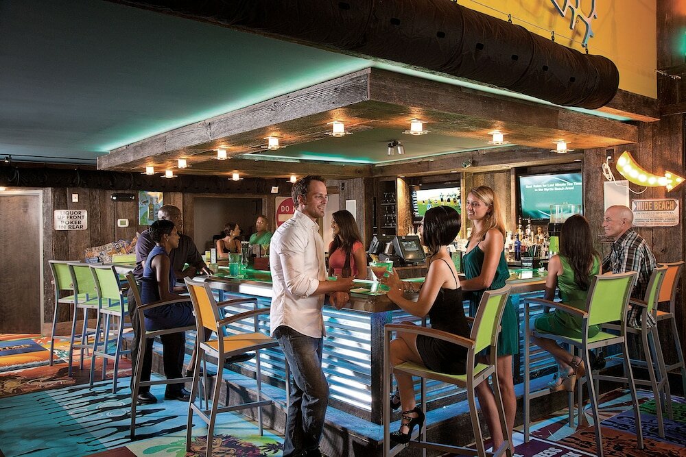 Фото Captain's Quarters Resort