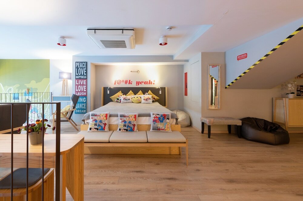 Фото Yeah Barcelona Hostel