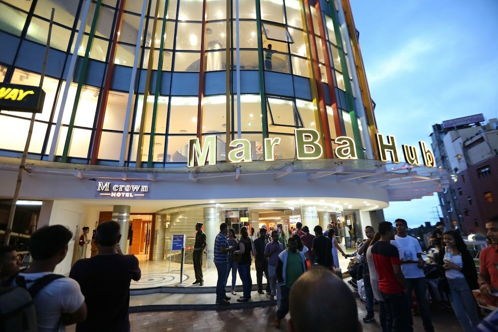 Фото M Crown Hotel