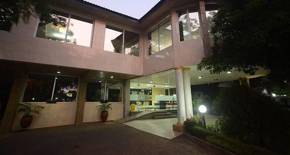 Фото Airside Hotel