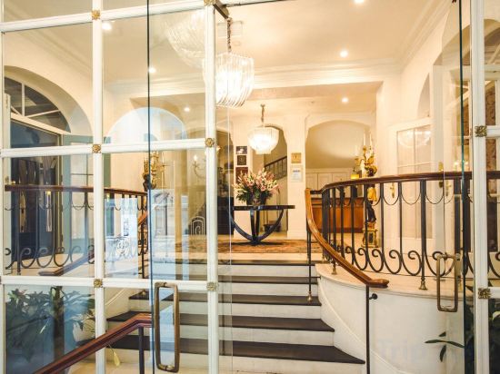 Фото Grand Palace Hotel