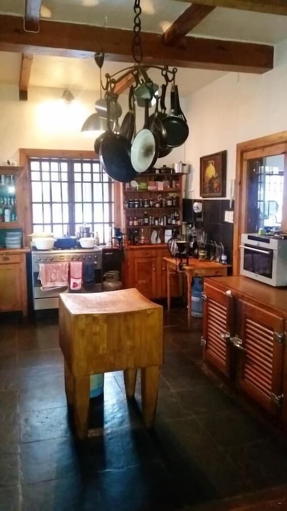 Фото Sandton Farmhouse Executive B&b