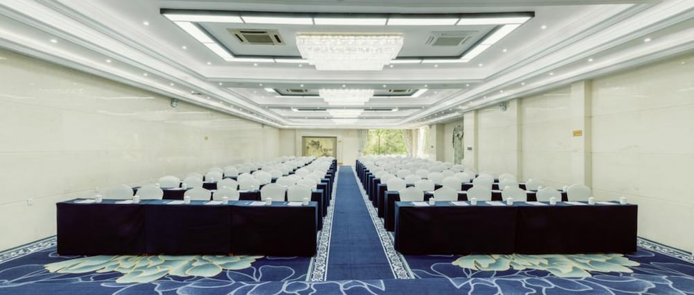 Фото Grand Villa Hotel