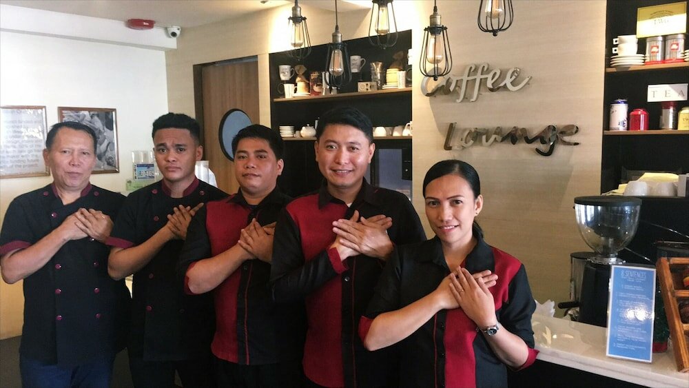 Фото Tacloban Plaza Hotel