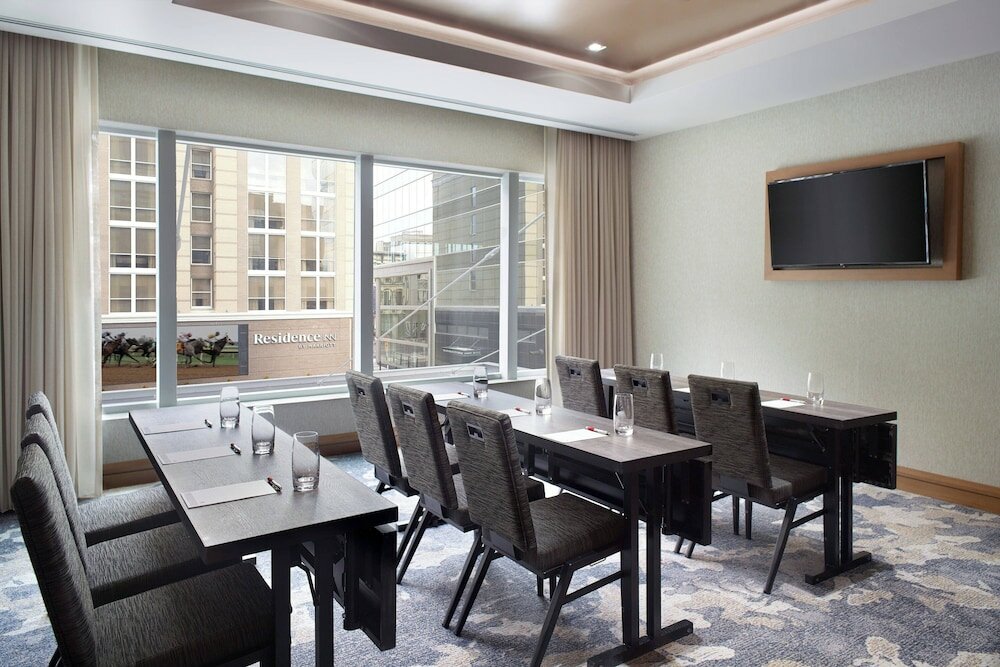 Фото Lexington Marriott City Center