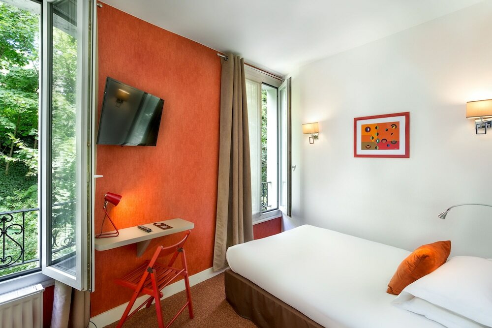 Фото Porte de Versailles Hotel