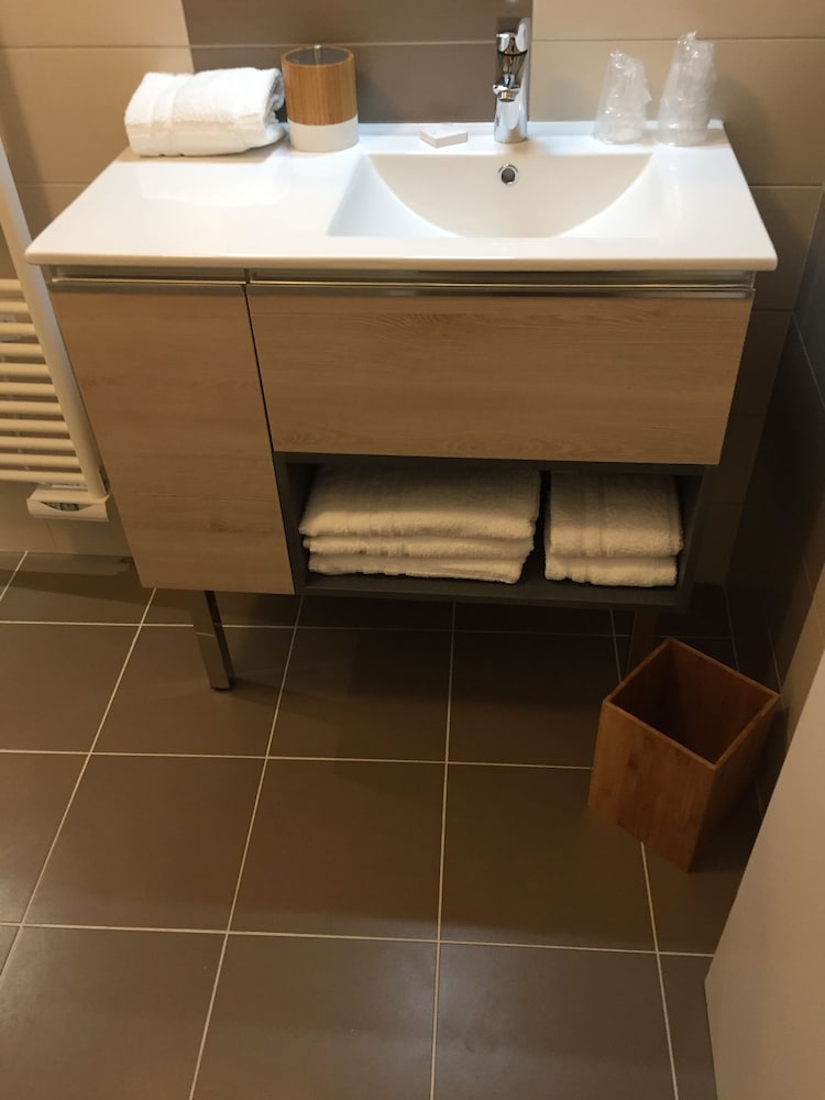 Фото Hôtel du Pont Vieux