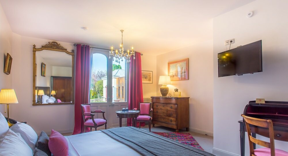 Фото Hôtel Au Charme Rabelaisien