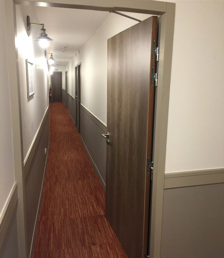 Фото Hôtel du Pont Vieux