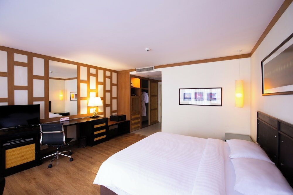 Фото The Tarntawan Hotel Surawong Bangkok