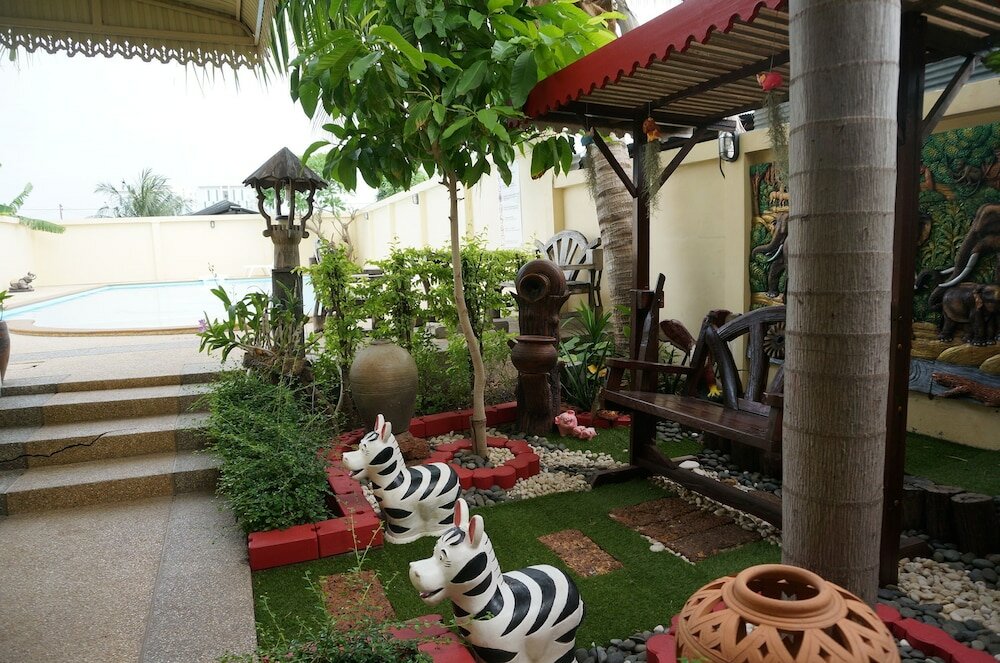 Фото Iyara Hua Hin Lodge