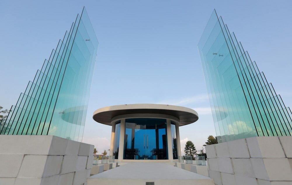 Фото The Singhasari Resort