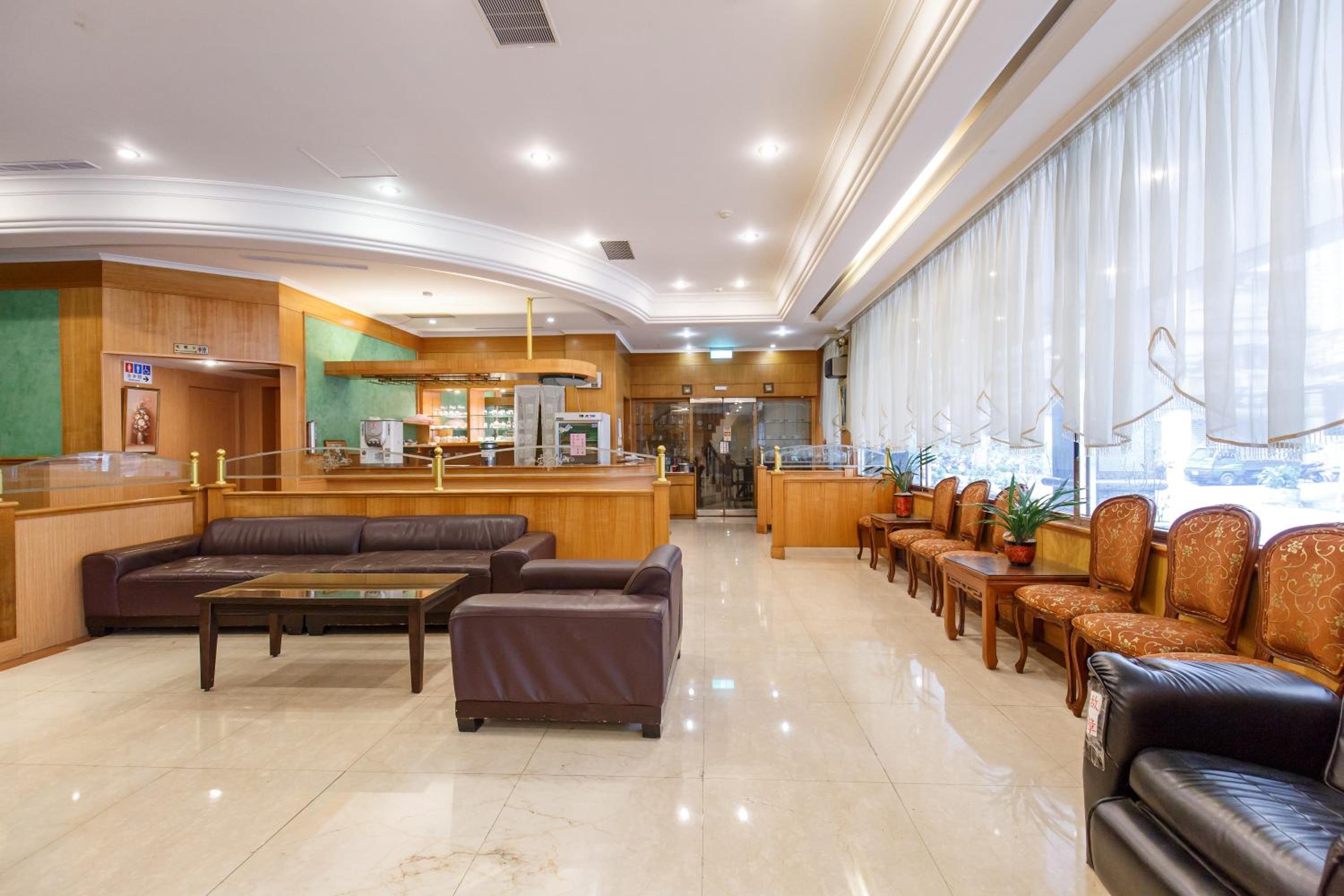 Фото Champion Hotel