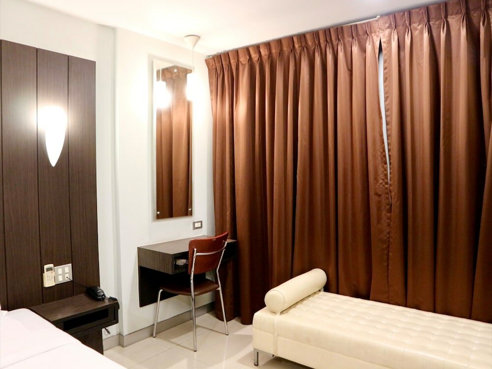 Фото Swana Bangkok Hotel