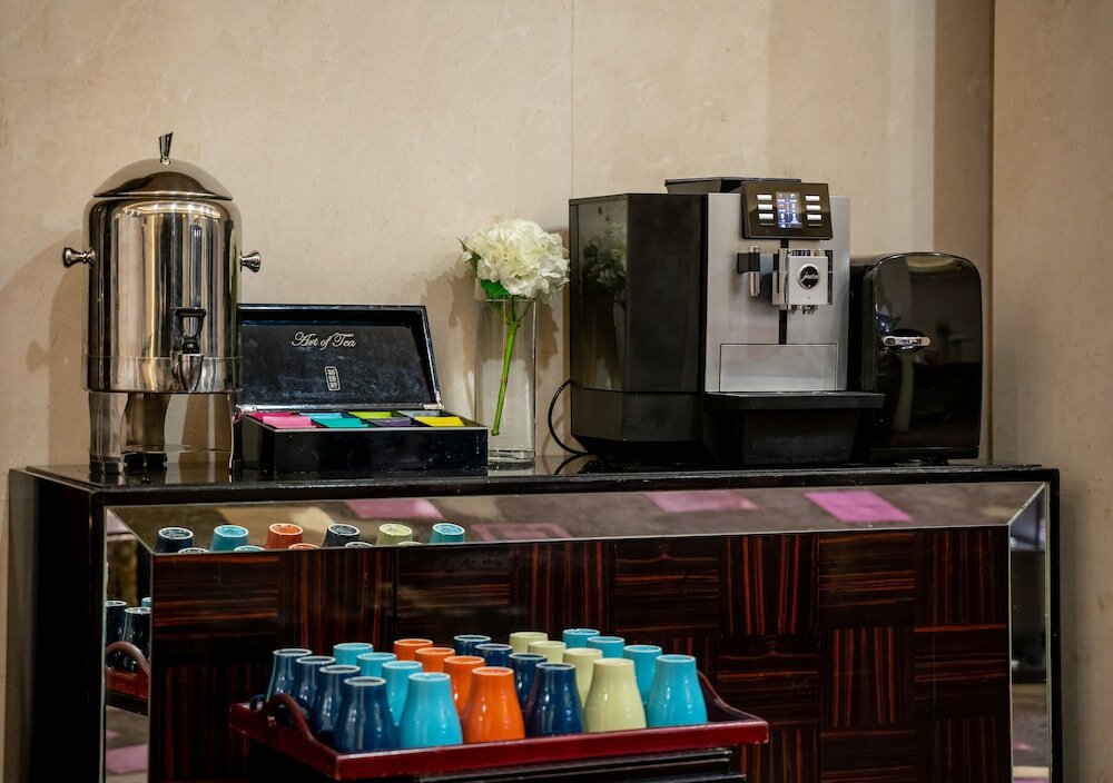 Фото Renaissance Shanghai Yu Garden Hotel