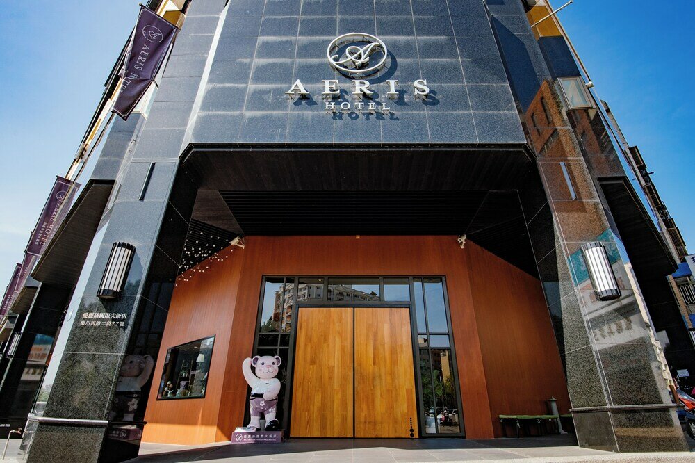 Фото отеля 2