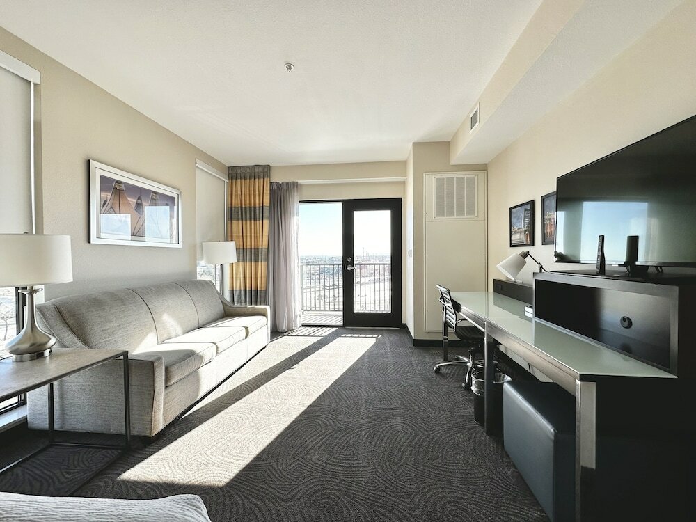 Фото Fairfield Inn & Suites by Marriott Denver Downtown