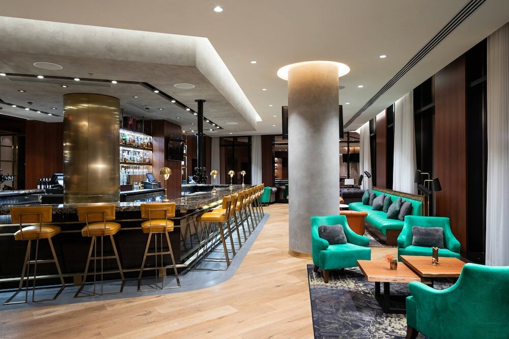 Фото The Douglas Autograph Collection