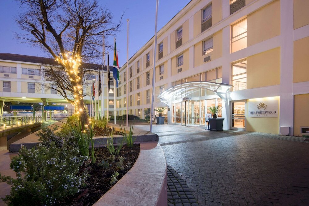 Фото The Portswood Hotel