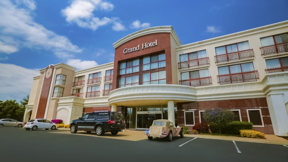 Фото The Grand Hotel