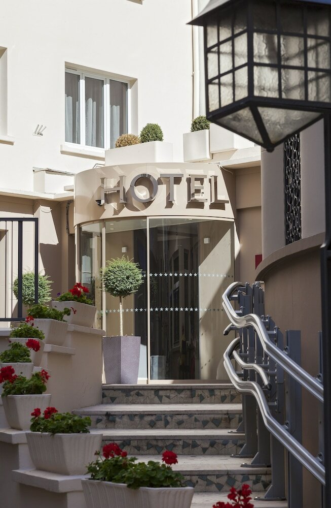 Фото Timhotel Opéra Blanche Fontaine