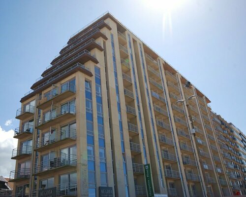 Внешний вид отеля Holiday Suites Blankenberge в Бланкенберге, фото 1