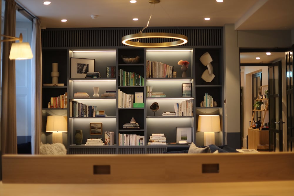 Фото Inhabit, Southwick Street