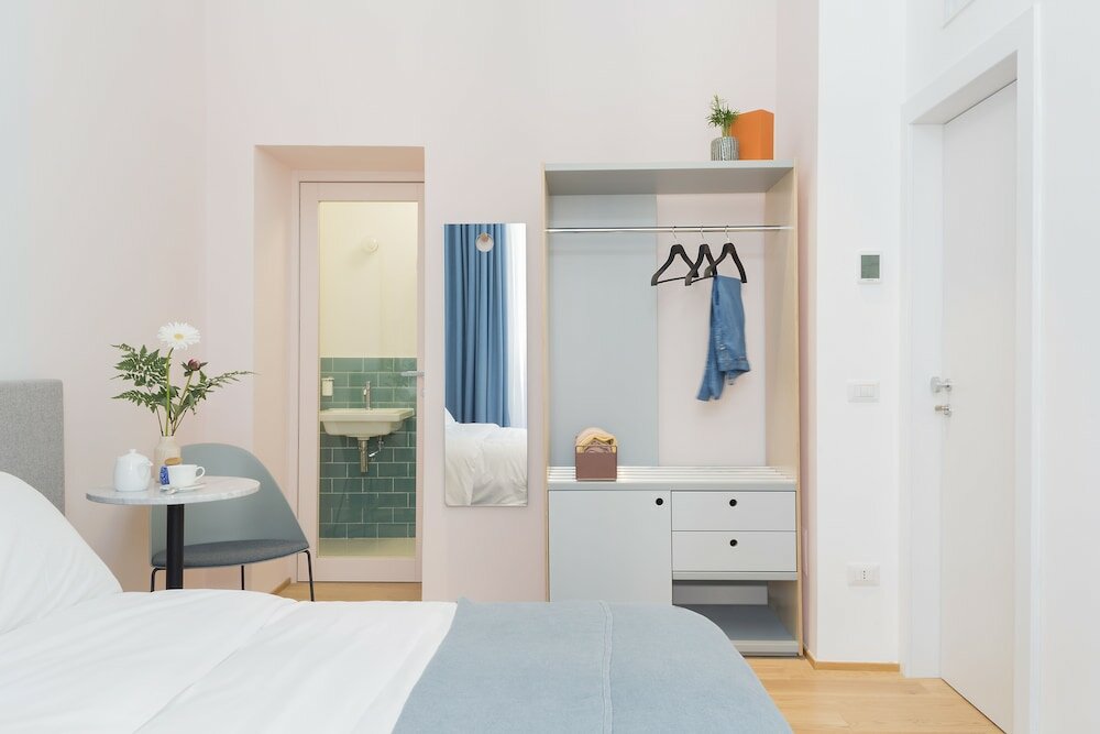 Фото The Radical Hotel