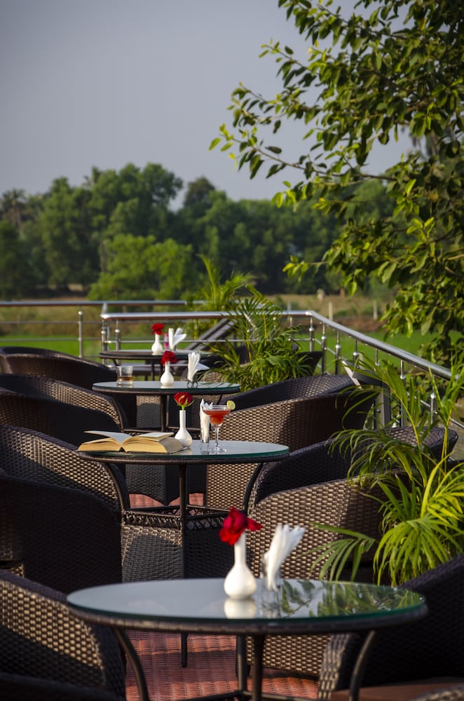 Фото Salcete Beach Resort