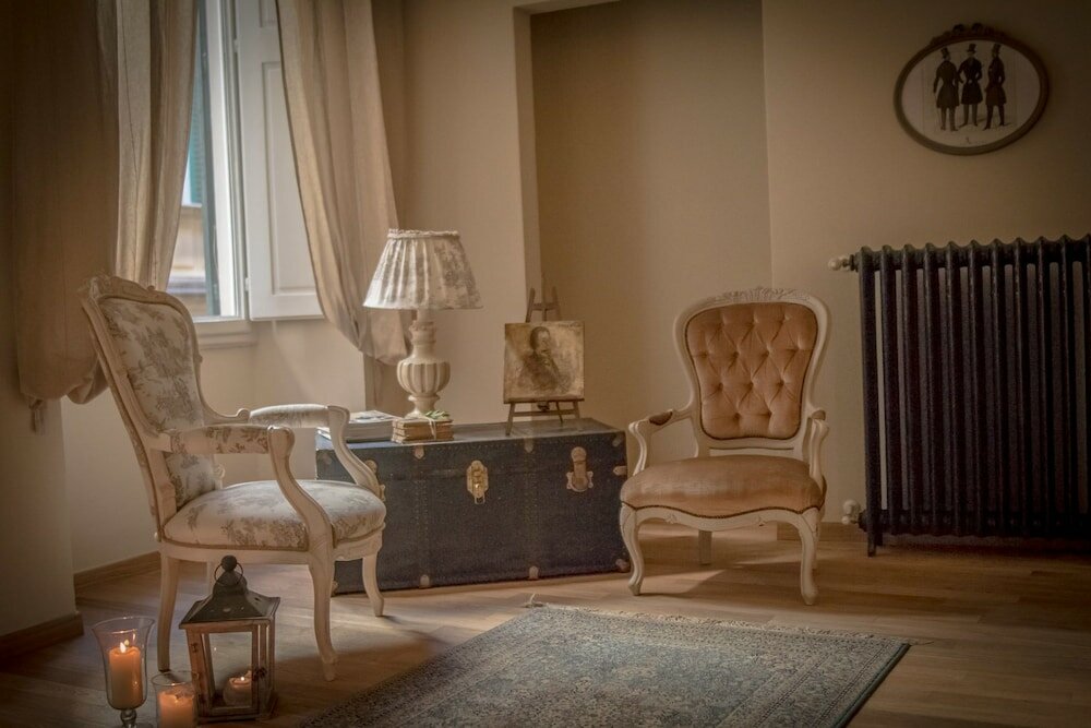 Фото Breathtaking 4bd Apt 5min Walk to Duomo