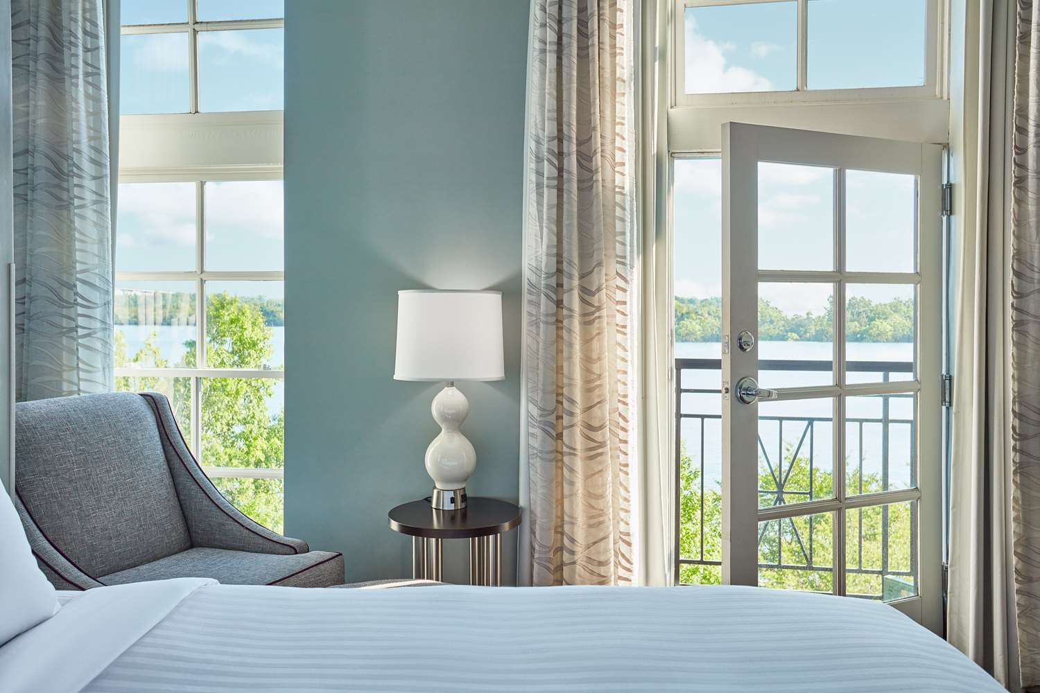 Фото The Cotton Sail Hotel, Tapestry Collection by Hilton