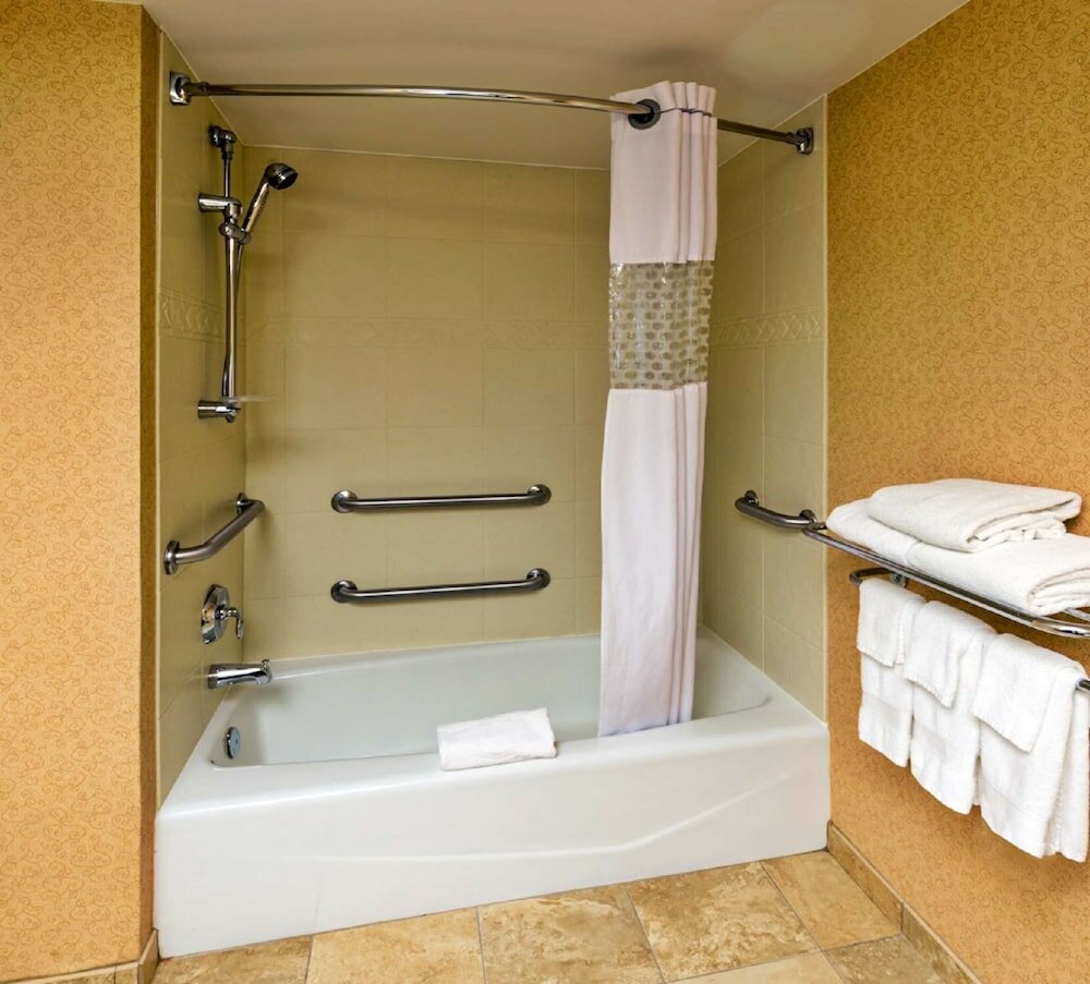 Фото Hampton Inn Rockford