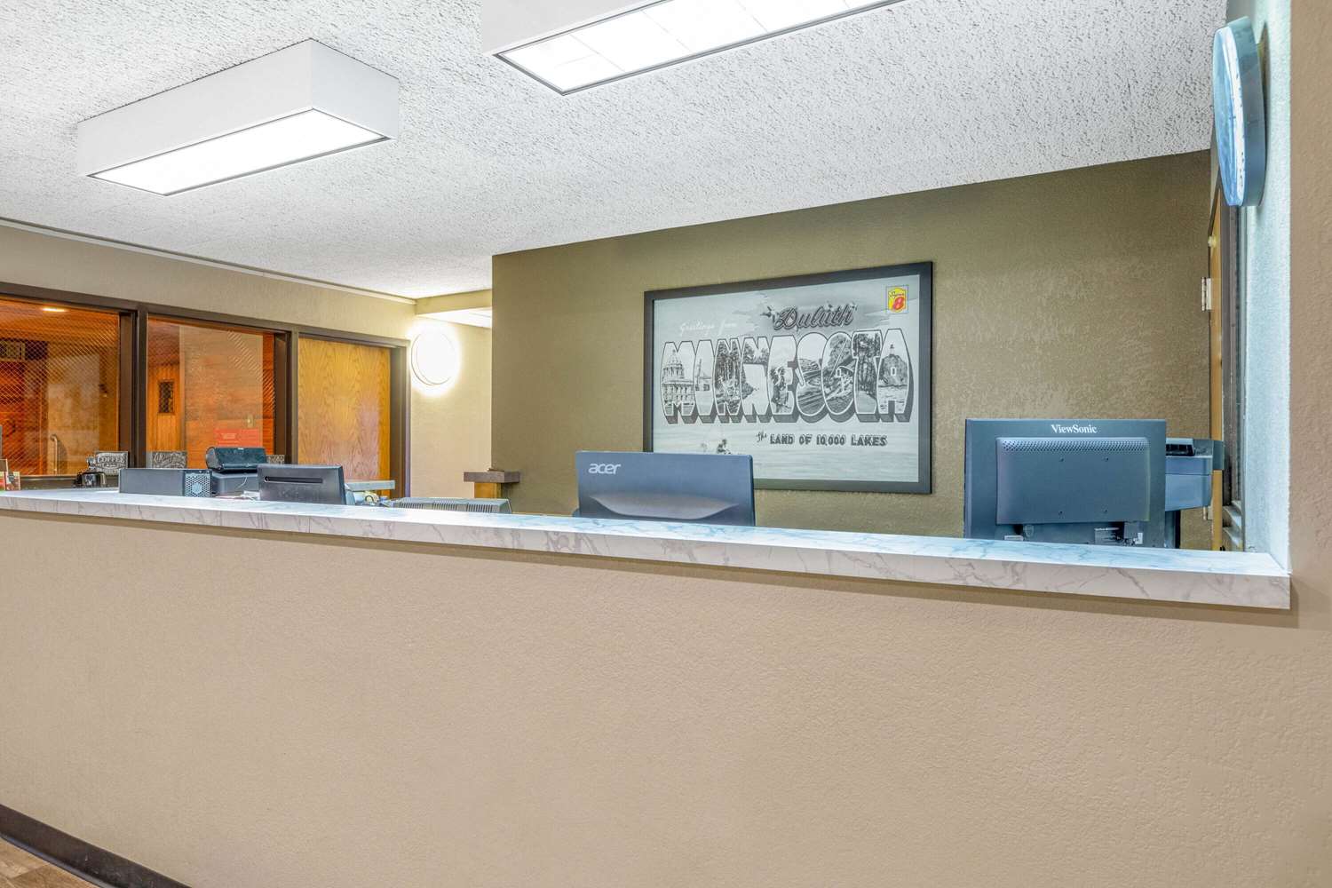 Фото Super 8 by Wyndham Duluth