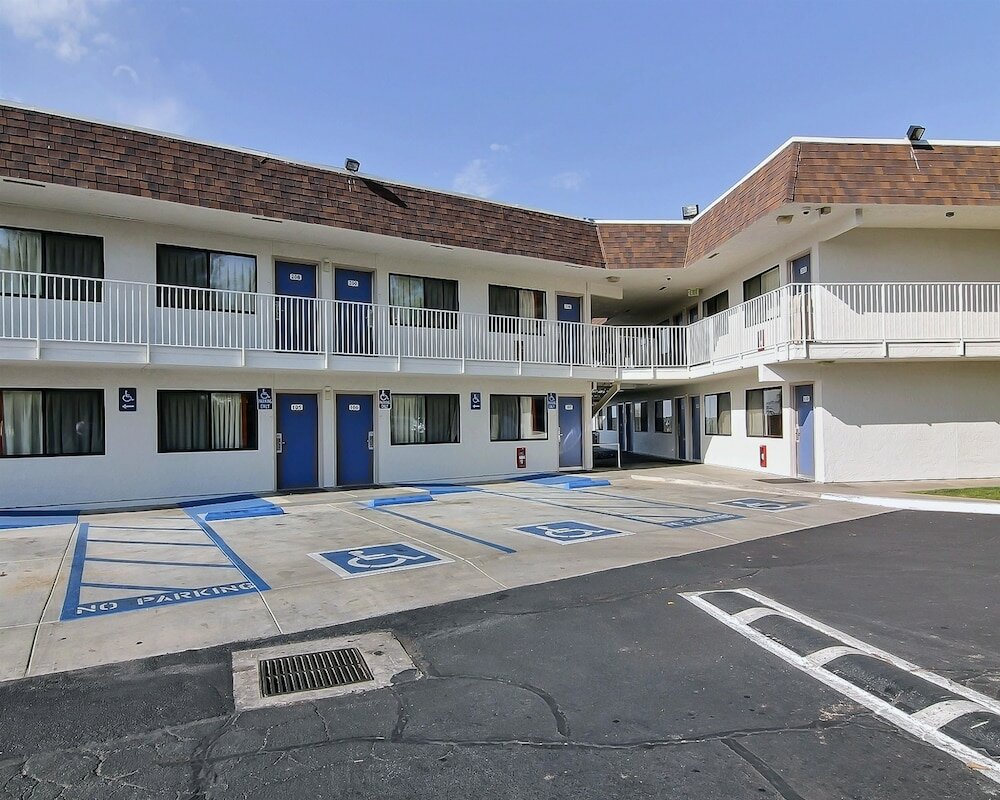 Фото Motel 6 Palmdale, Ca