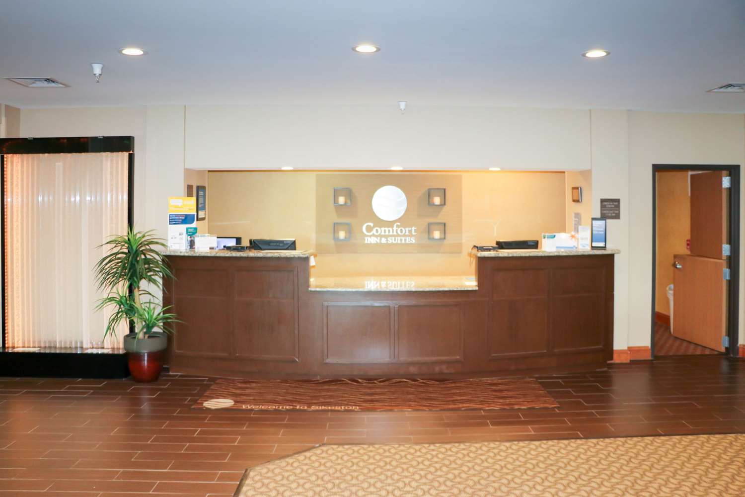 Фото Comfort Inn & Suites Sikeston I-55