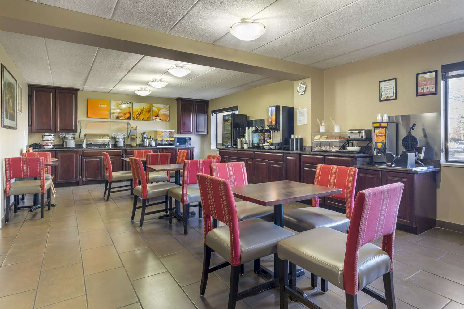 Фото Comfort Inn University Center