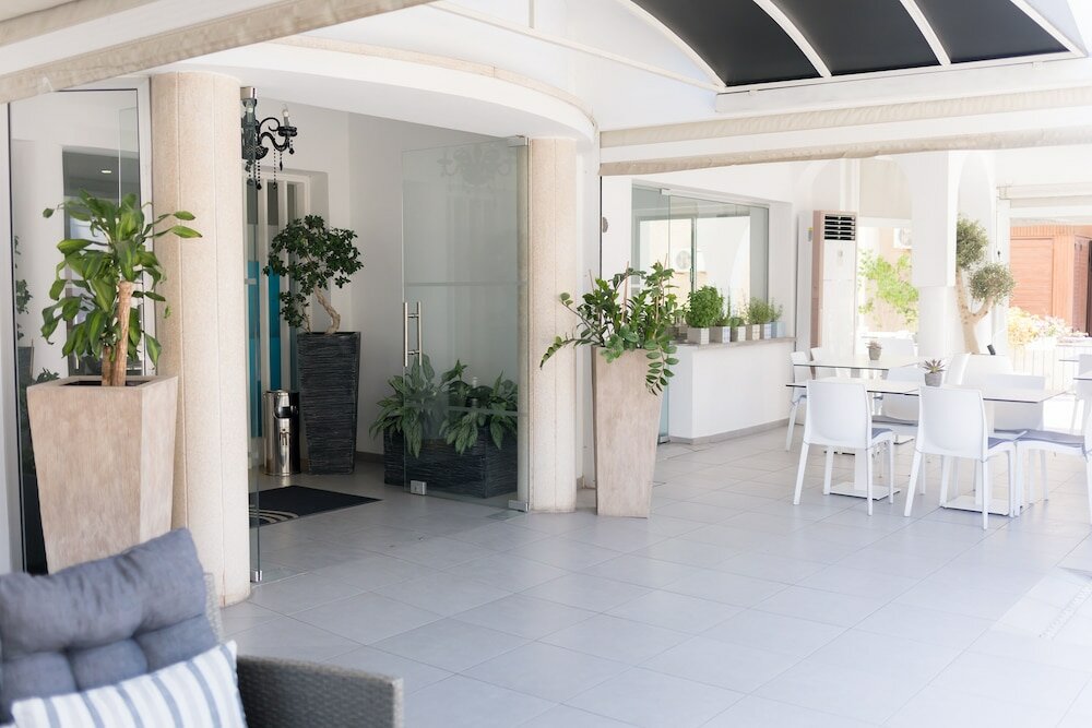 Фото Mikes Kanarium Hotel