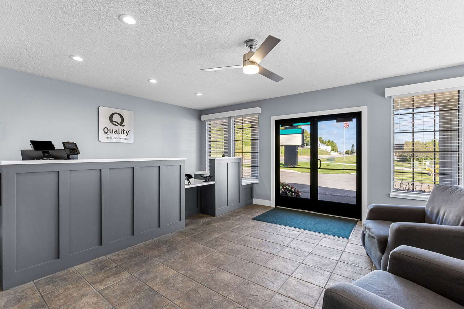 Фото Quality Inn Lakefront