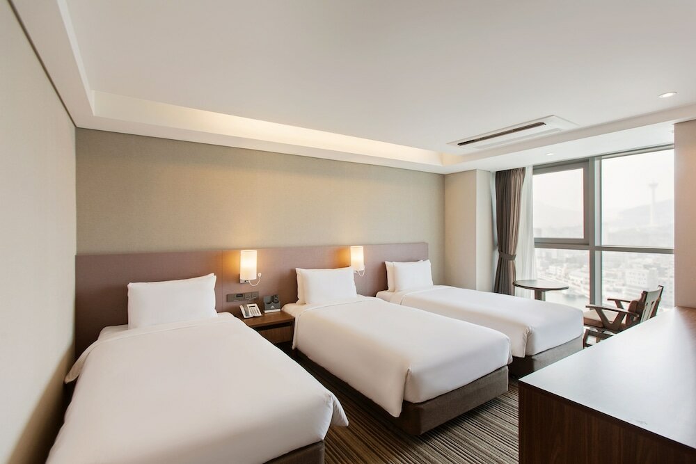 Фото Hotel Adela